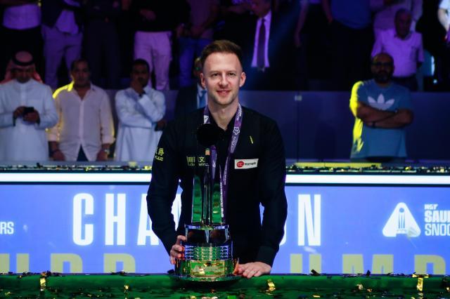 1725801898572026683.jpg 爱游戏-特鲁姆普"抢钱抢冠军" 终结75三杰时代非他莫属