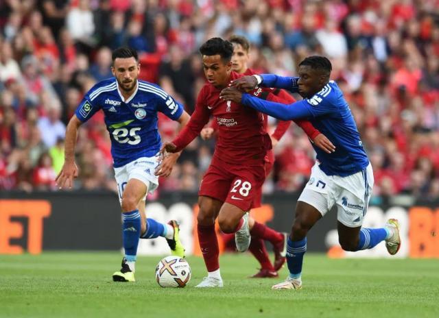 爱游戏-【热身赛】一日双赛，利物浦0比3不敌斯特拉斯堡