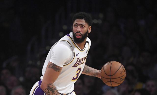 浓眉哥反弹背后故事：罕见严肃+最后离开训练馆